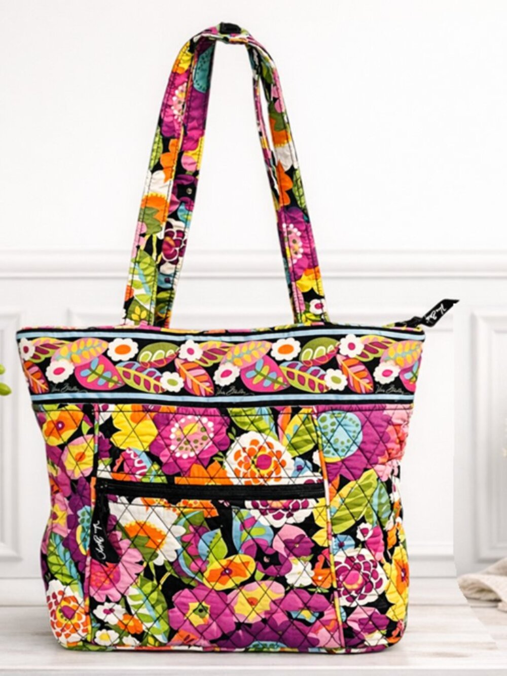⭐ Vera Bradley Va Va Bloom Quilted Floral Tote Bag